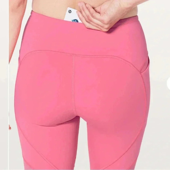 Lululemon on pace crop 21” - Picture 5 of 11